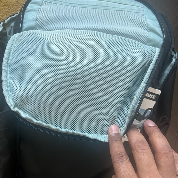 Thule backpack - Picture 4 of 8